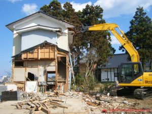 Luật phá dỡ nhà ở tại Việt Nam